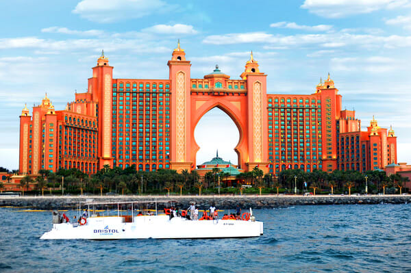 Catamaran_The _Palm_Atlantis _Sharing